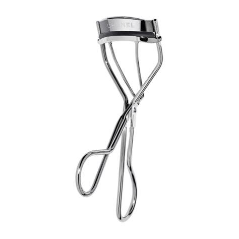 chanel eyelash curler|le recourbe eyelash curler.